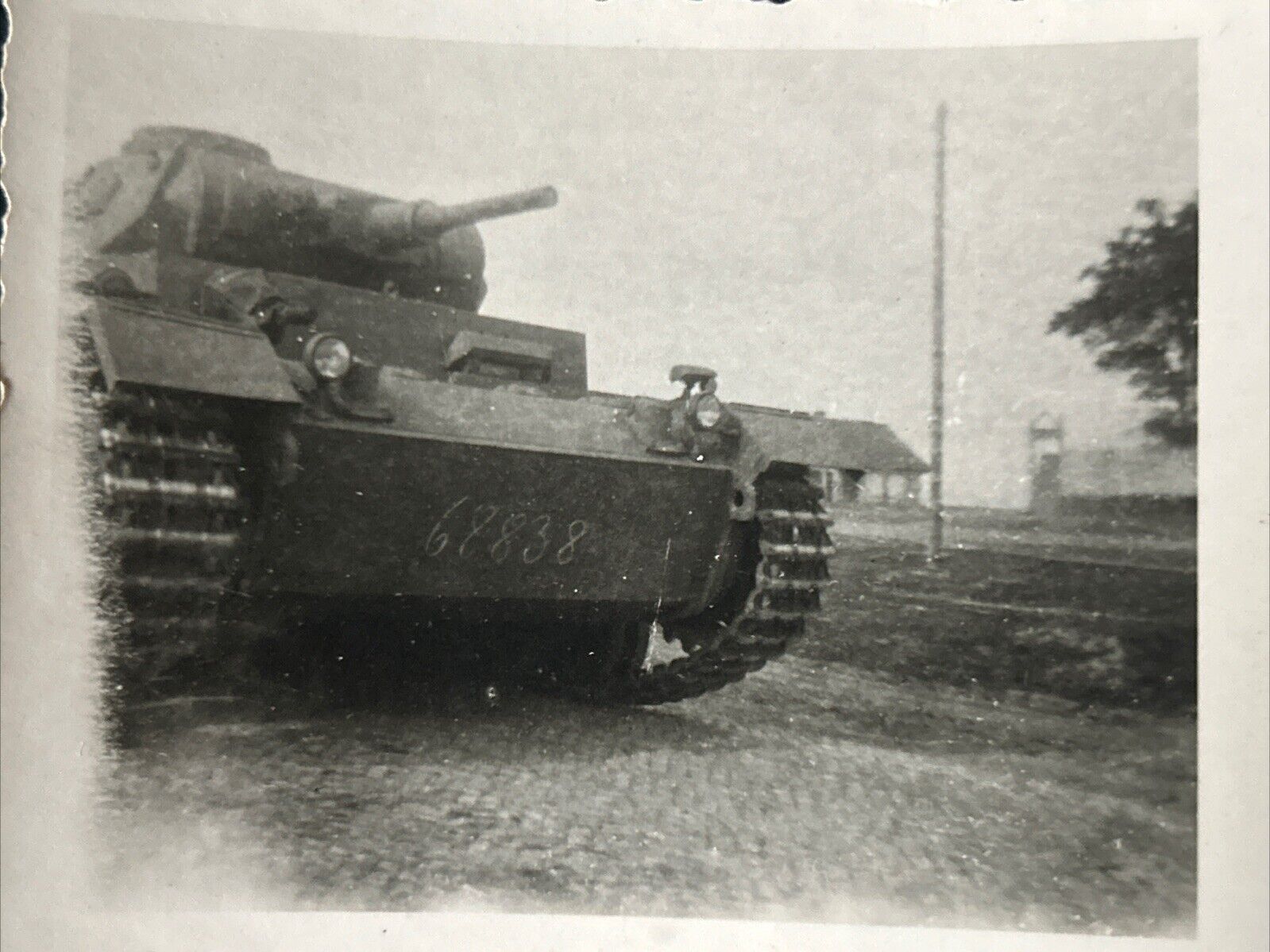Pz.Kpfw. III Ausf.J (Fgst.Nr.68838) Henschel {001}{a}.jpg